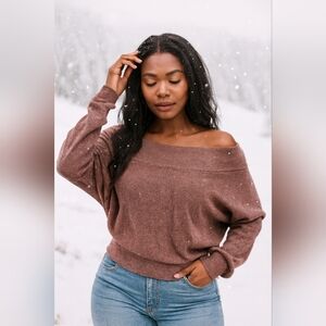 Dreamers by Debut Women’s Muave Ribbed Boat Neck Off Shoulder Sweater size S